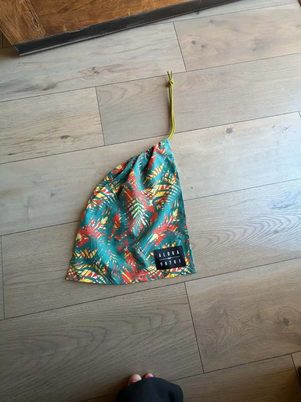 Aloha 96761 Tropical Leaf Print Drawstring Pouch Bag